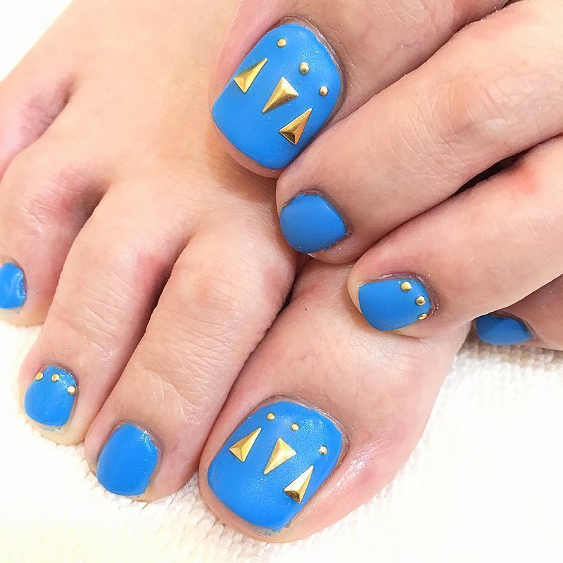 夏色チョイス ターコイズのマットな仕上がりフットジェル 横浜ネイル エステのお店ラクロウドマリィ